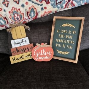 Thanksgiving Decor Set with Signs